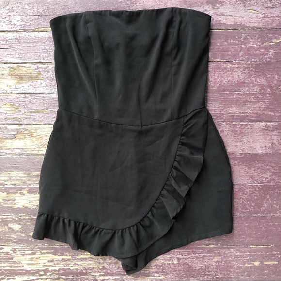 TCEC Pants - TCEC Strapless Short Romper Size L Black Front Ruffle